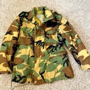 Vintage US Army M-65 Woodland Camo Field Jacket Original 1988 Liner Med Reg